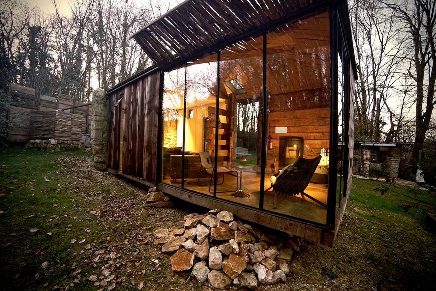 Cabins (Feuillade, Nouvelle-Aquitaine, France)
