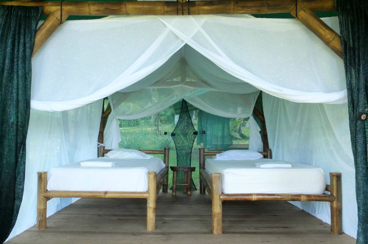 Unique Tented Accommodations with Tropical Garden Views in Puntarenas, Costa Rica