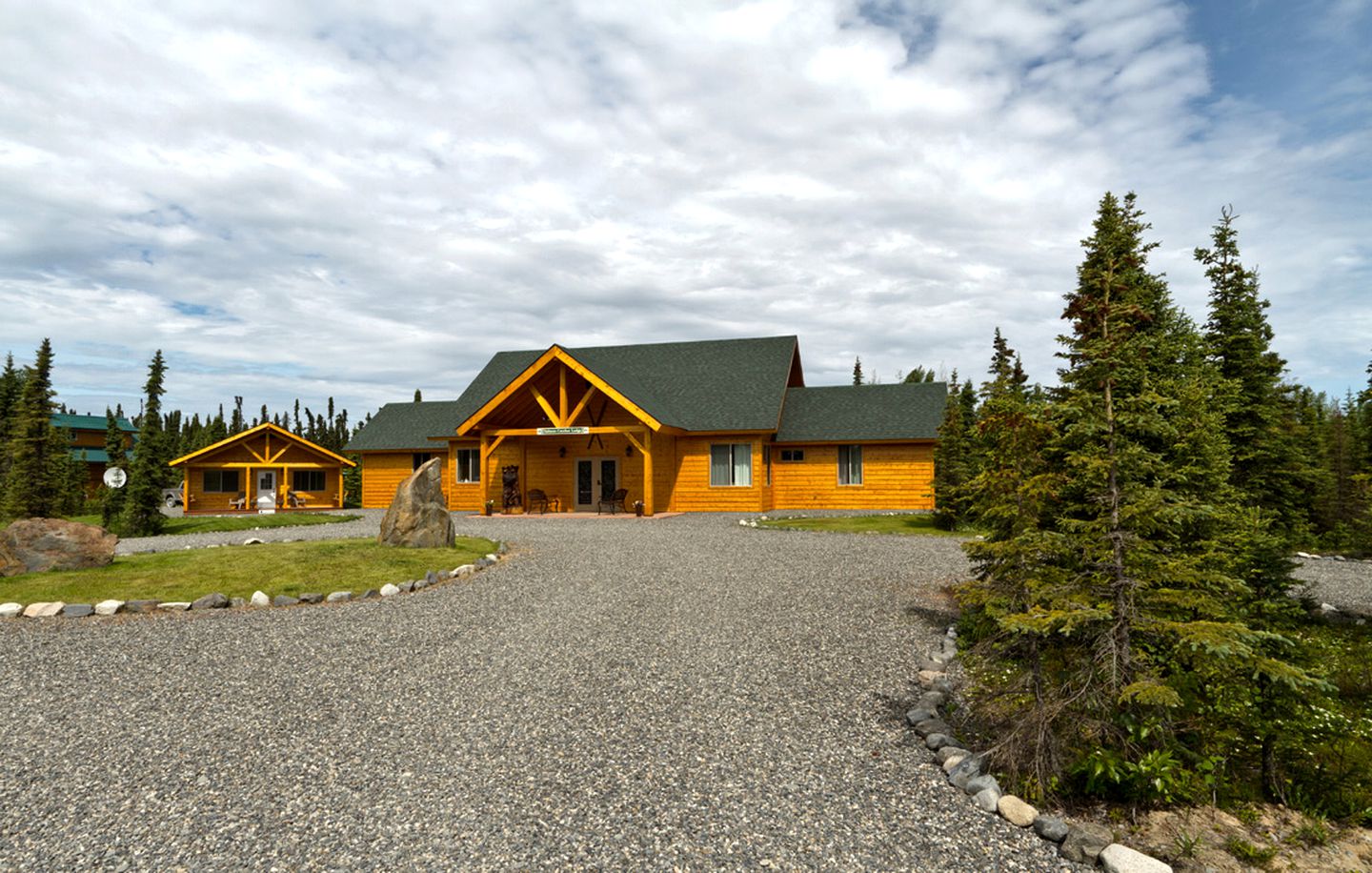 Amazing Rustic Accommodation with Free Wi-Fi on the Kenai Peninsula, Alaska