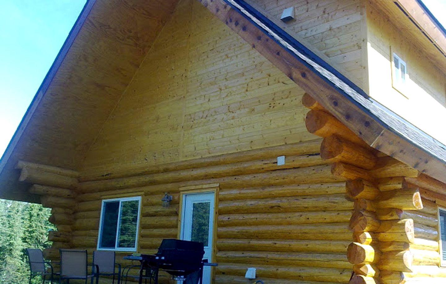 Gorgeous Family-Friendly Cabin with Private Jacuzzi in Kenai, Alaska