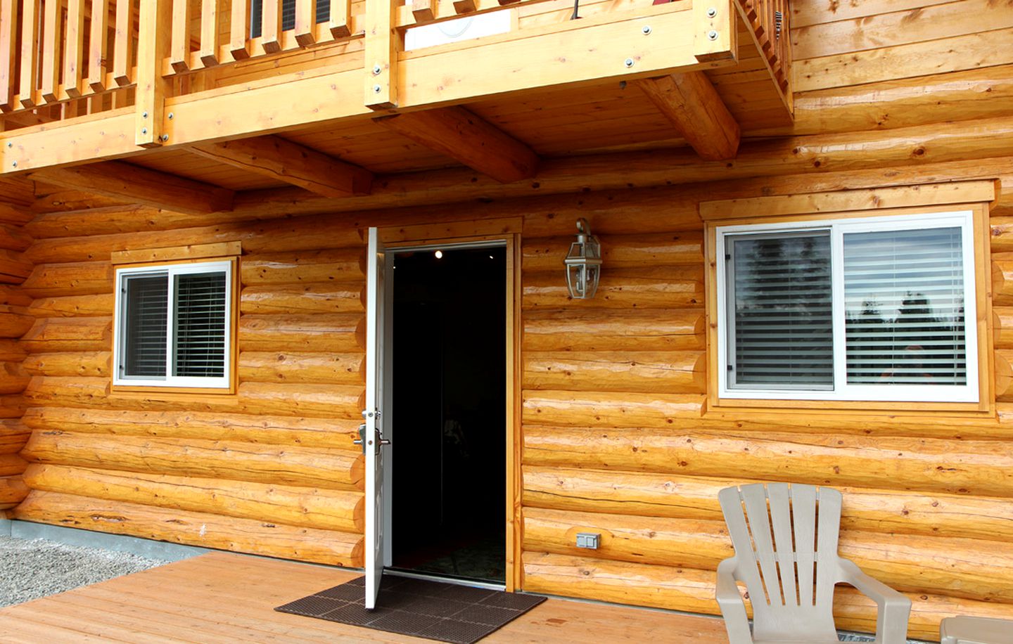 Gorgeous Family-Friendly Cabin with Private Jacuzzi in Kenai, Alaska