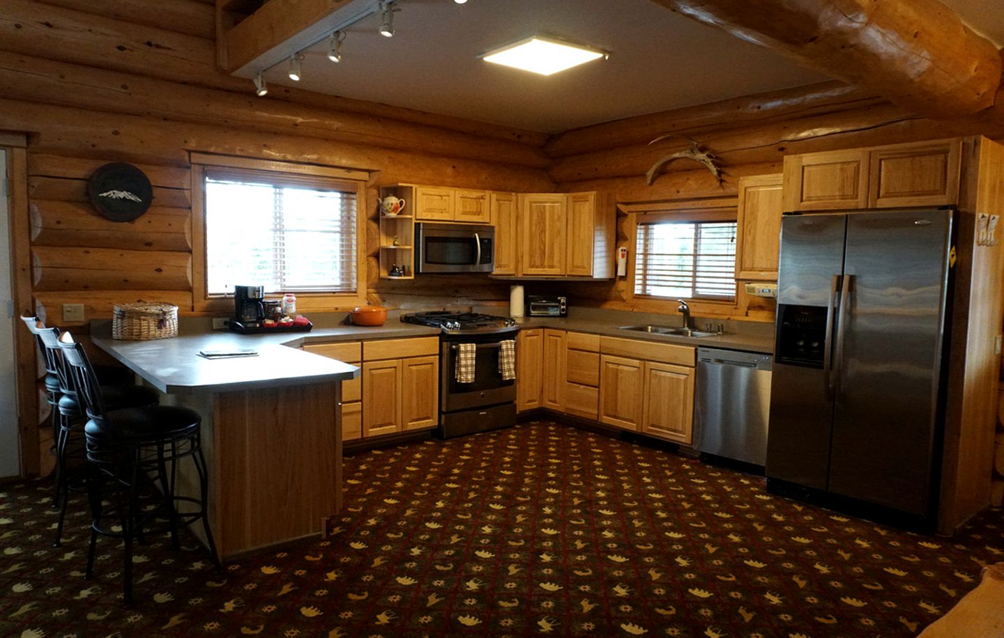 Impressive Log Cabin with Luxurious Jacuzzi in Kenai, Alaska