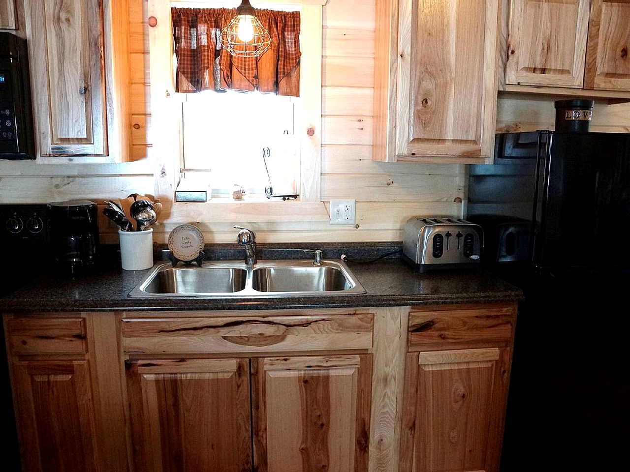 Rural Log Cabin Rental with Barbecue near Salmon River, New York