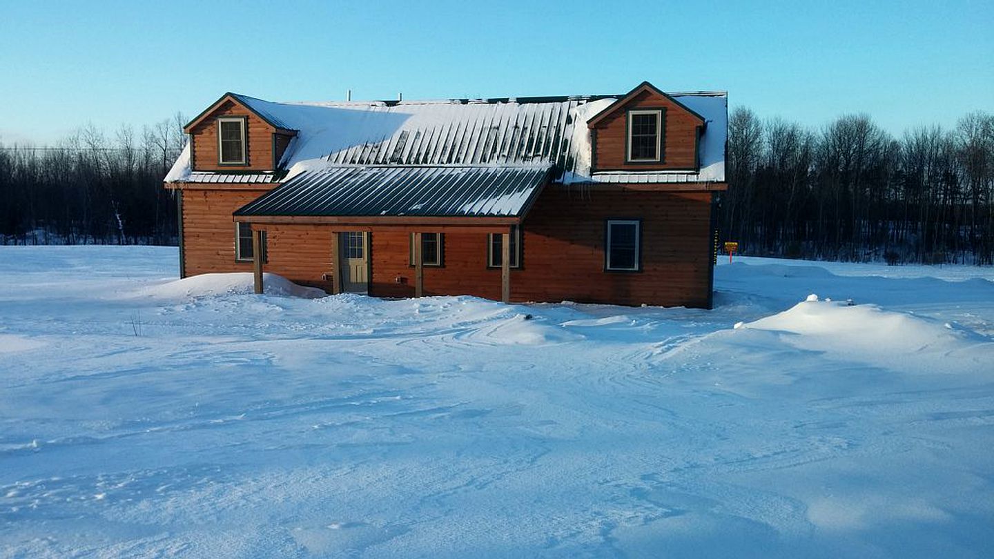 Rural Log Cabin Rental with Barbecue near Salmon River, New York