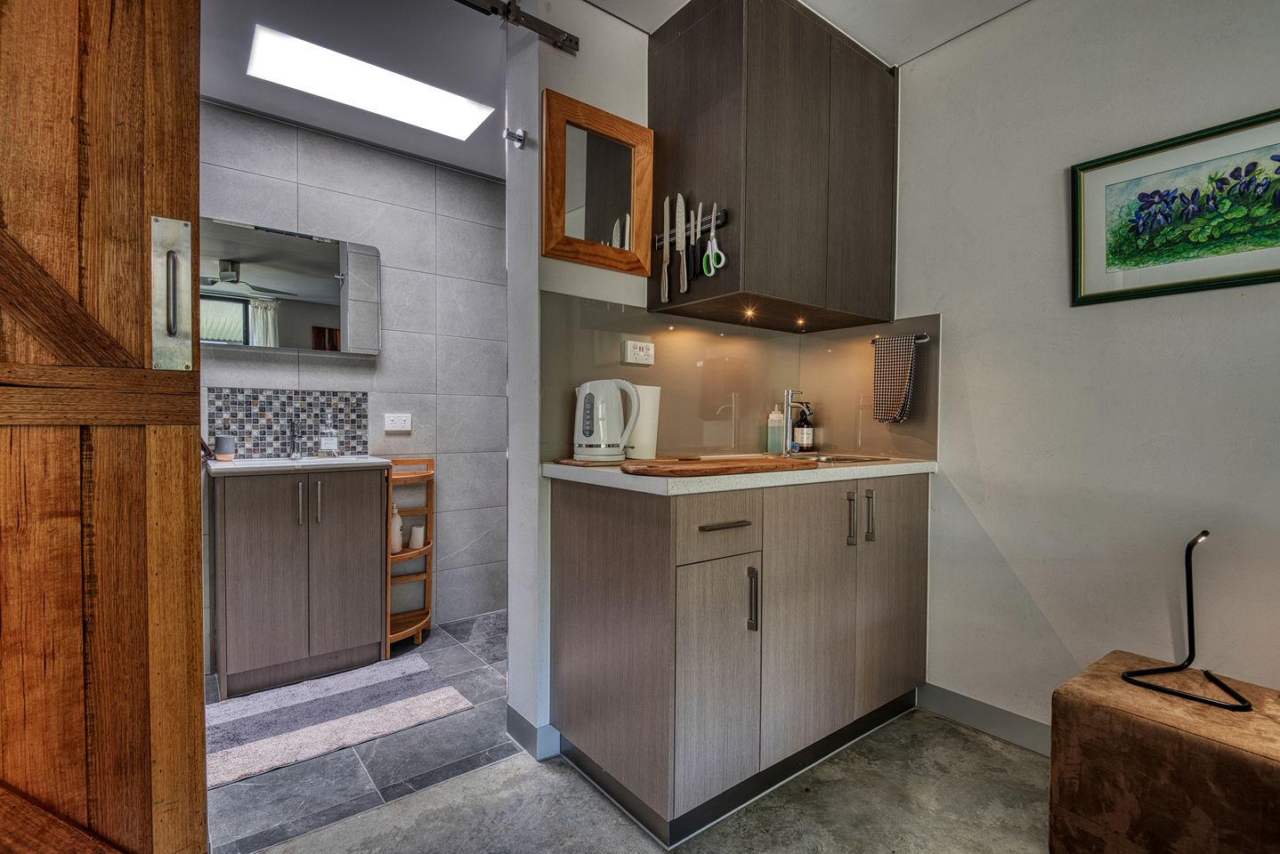 Deluxe Beachside Cottage with Access to Venus Bay's Sandy Beaches in Victoria, Australia