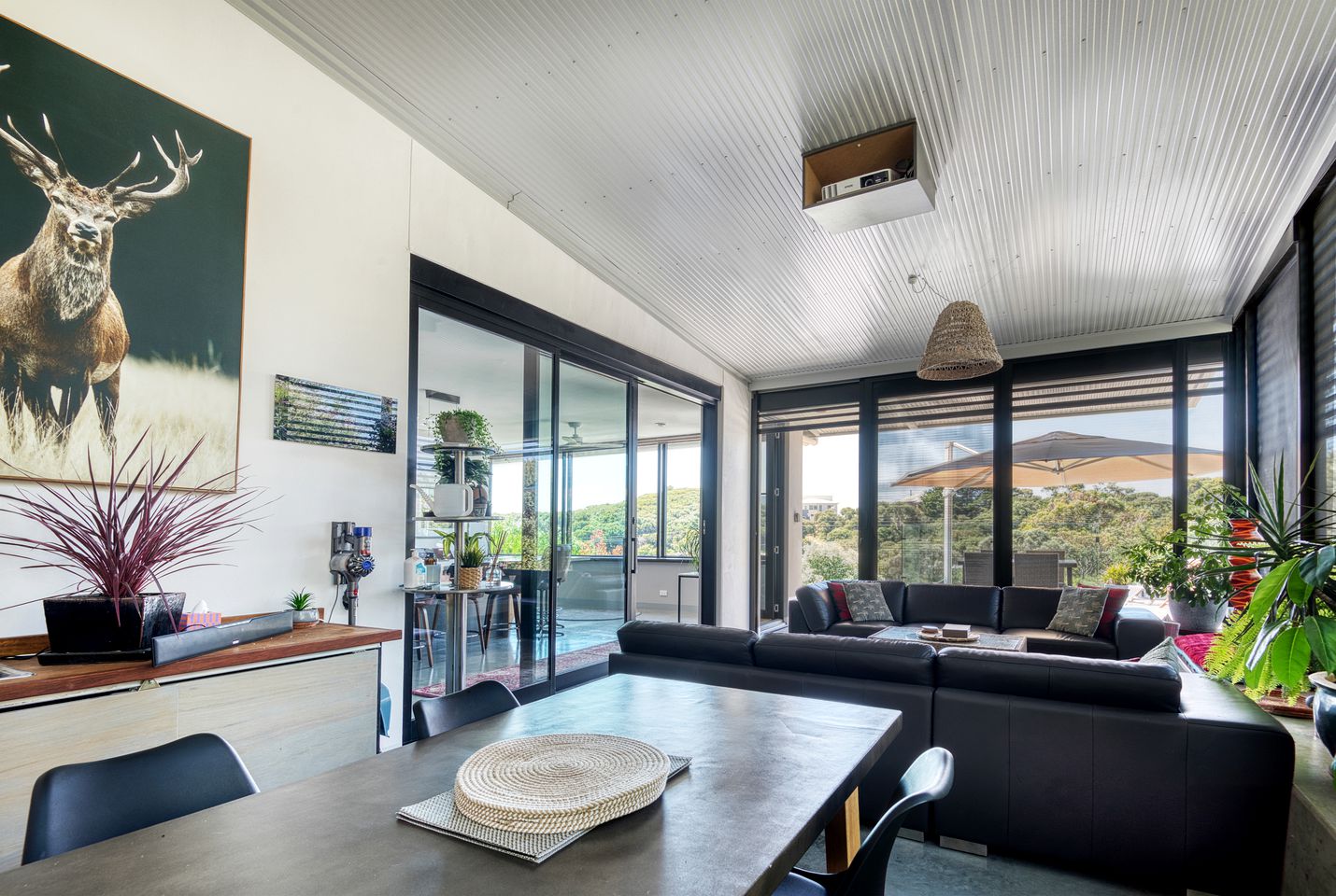 Impressive, Eco-Friendly Designer Rental with Pool for Bird Watchers and Ocean Enthusiasts in Venus Bay, Australia