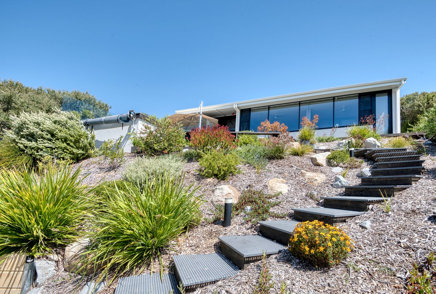 Impressive, Eco-Friendly Designer Rental with Pool for Bird Watchers and Ocean Enthusiasts in Venus Bay, Australia