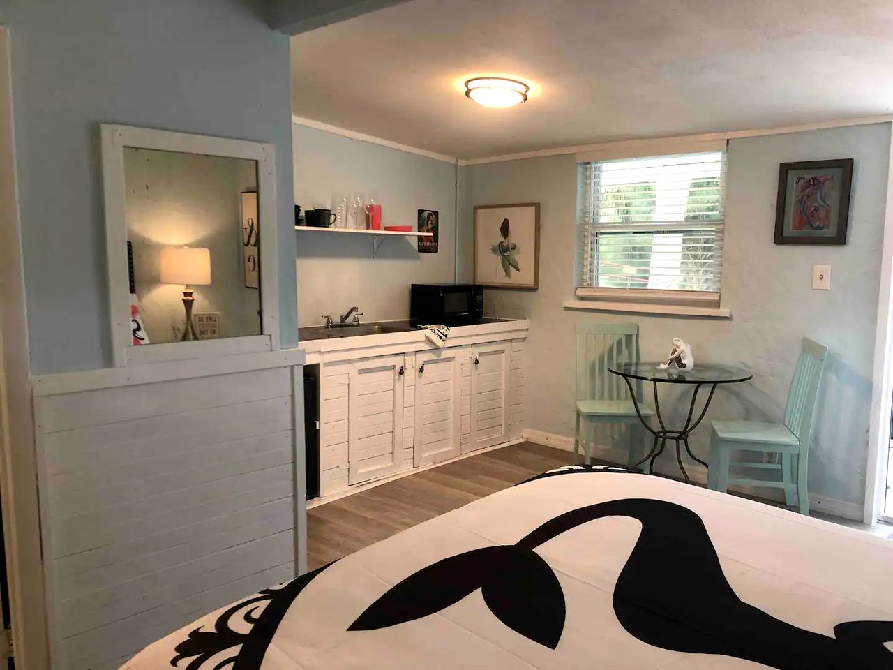 Beautiful Cottage with Stunning Views in Weeki Wachee, Florida