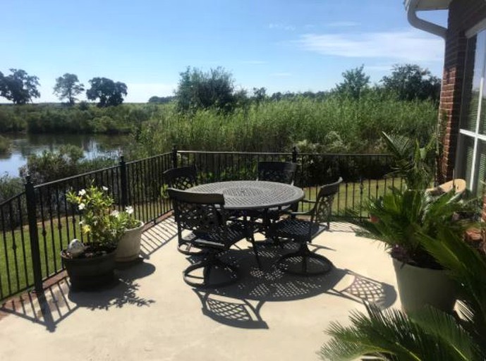 Vacation Rentals (Biloxi, Mississippi, United States)