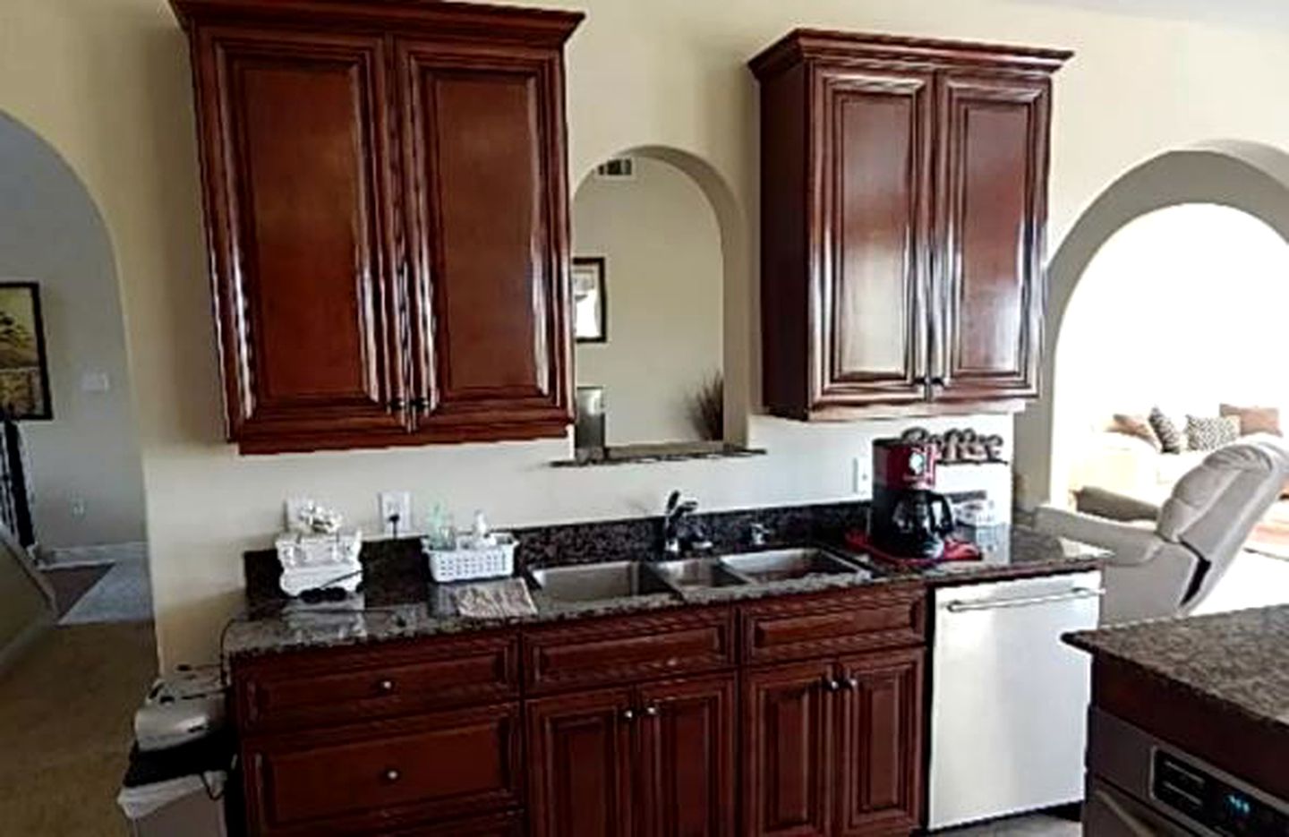 Spacious Pet-Friendly Cottage with Sensational Views on the Pascagoula River, Mississippi