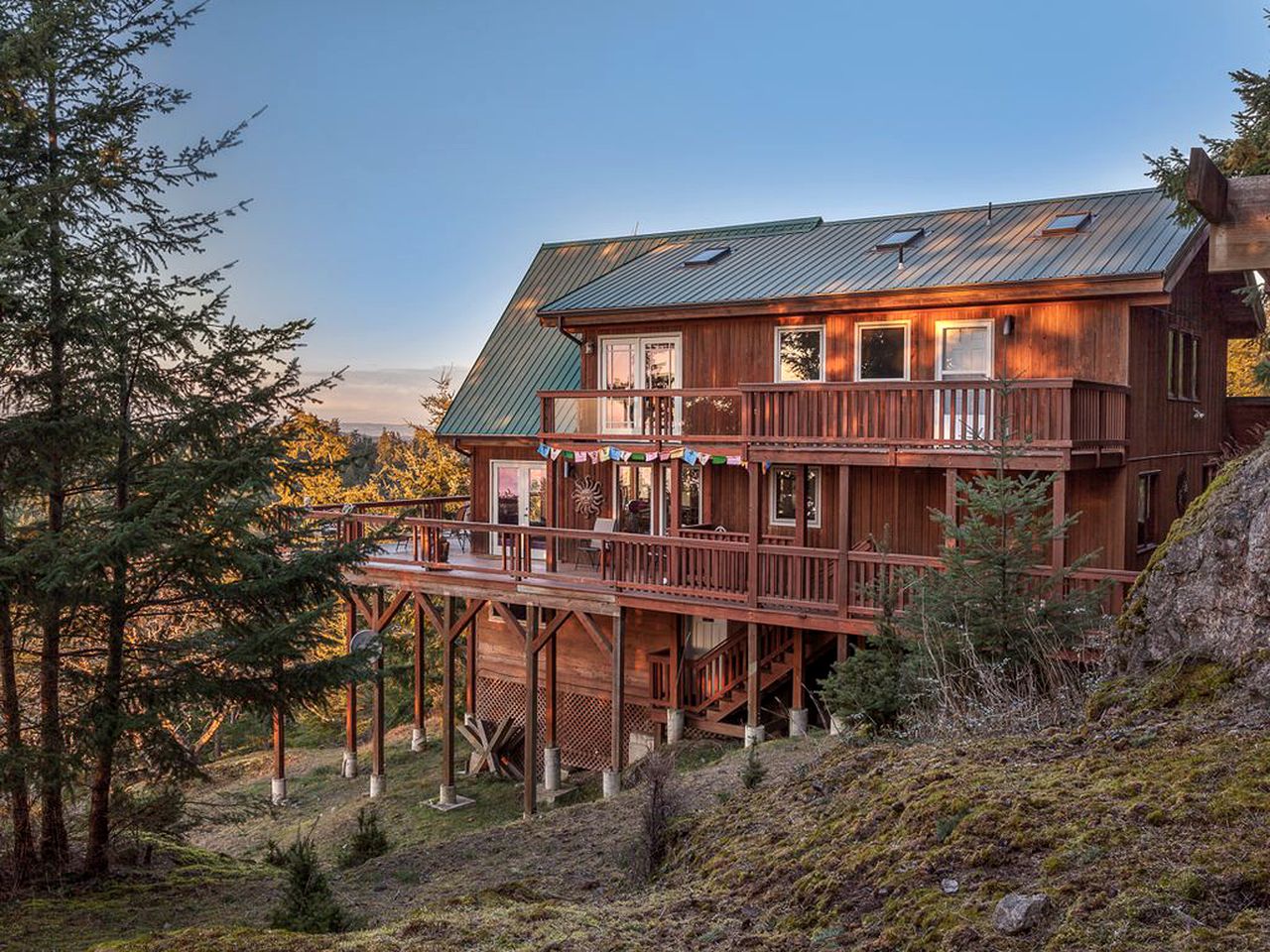 Stunning Cabin Rental on Haro Strait from San Juan Islands, Washington