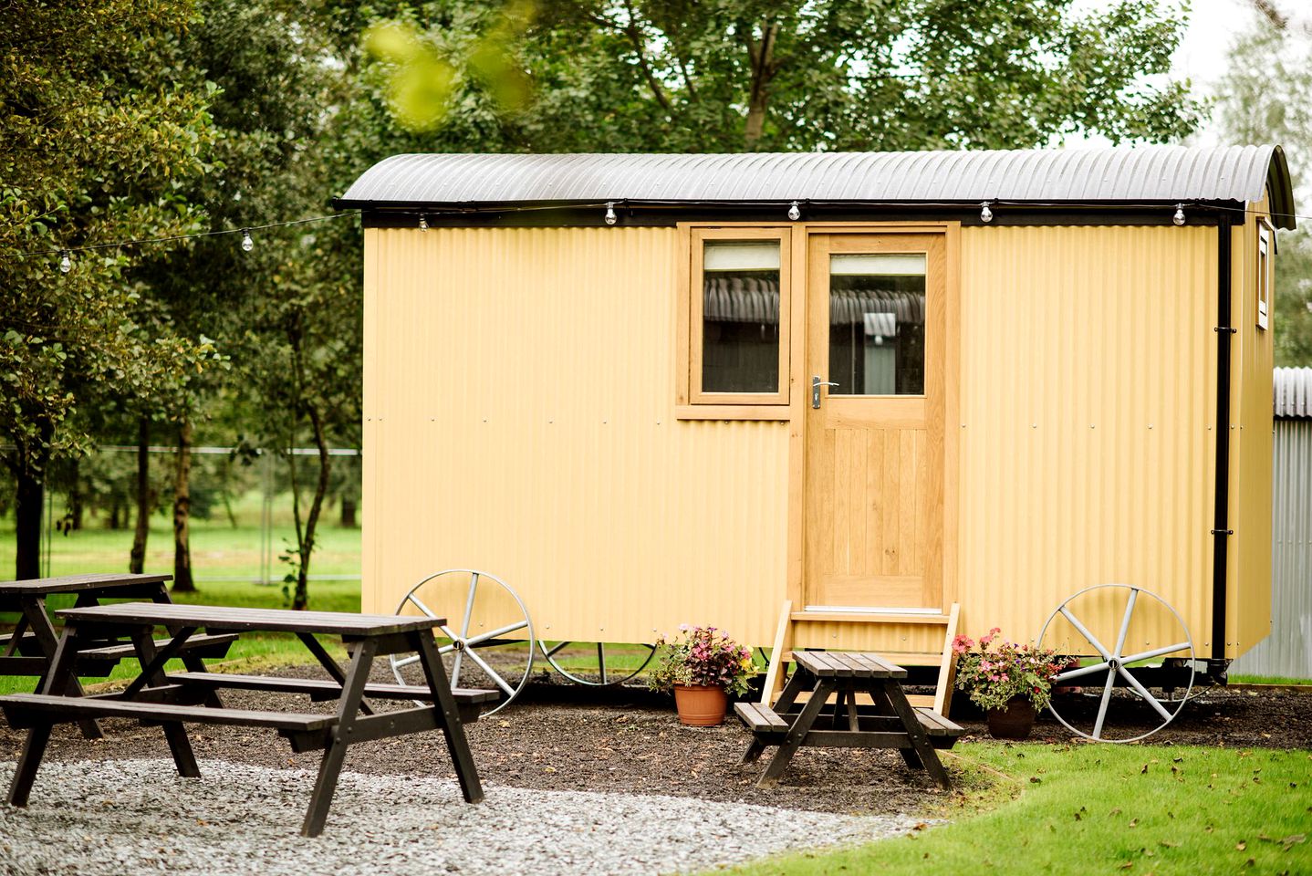 Family-Friendly Shepherd Hut Rental near Blackpool, England