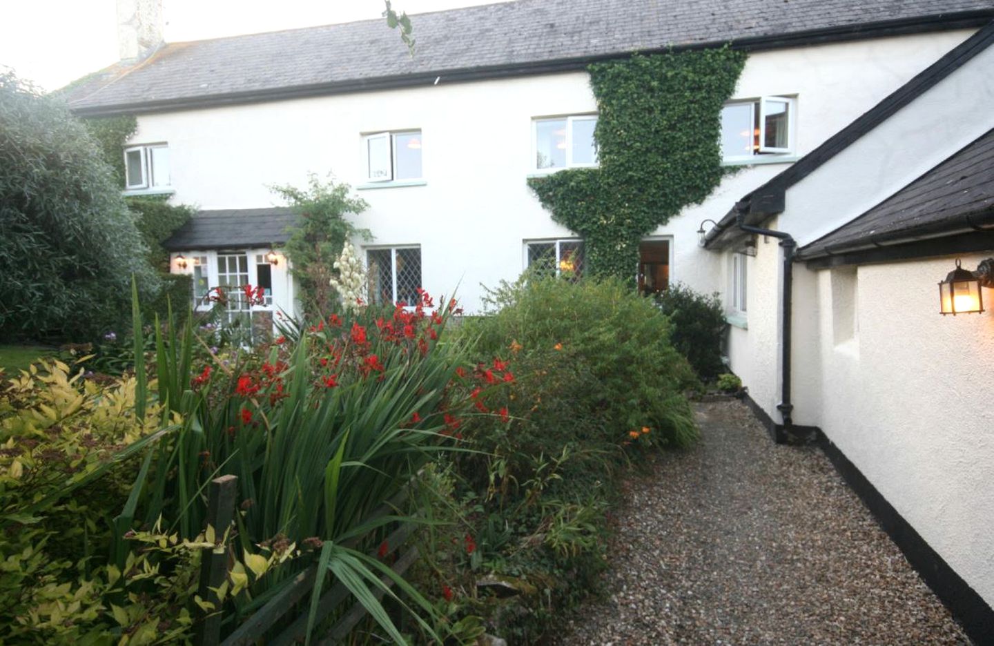 Rural Accommodation for Two on a Historic Farm in South Molton, Devon, England