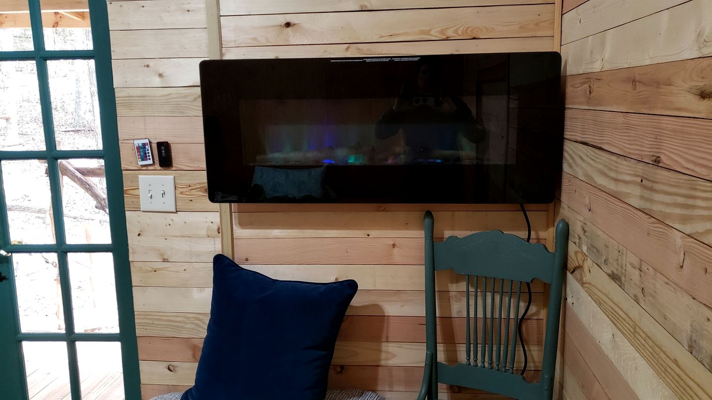 Radiant Forest Vacation Rental Haven Near Piney River, Tennessee