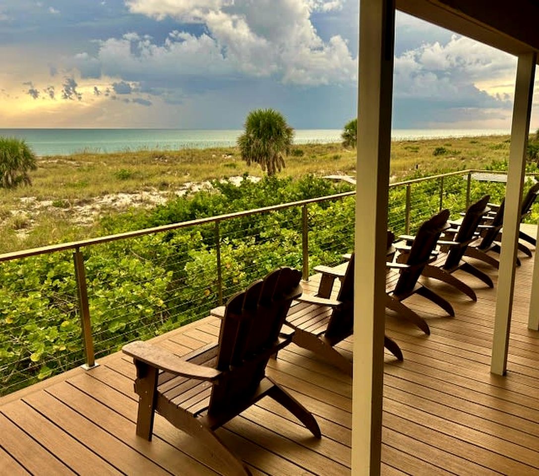 Charming Old Florida Cottage with Private Dock & Sunset Views near Little Gasparilla Island, FL