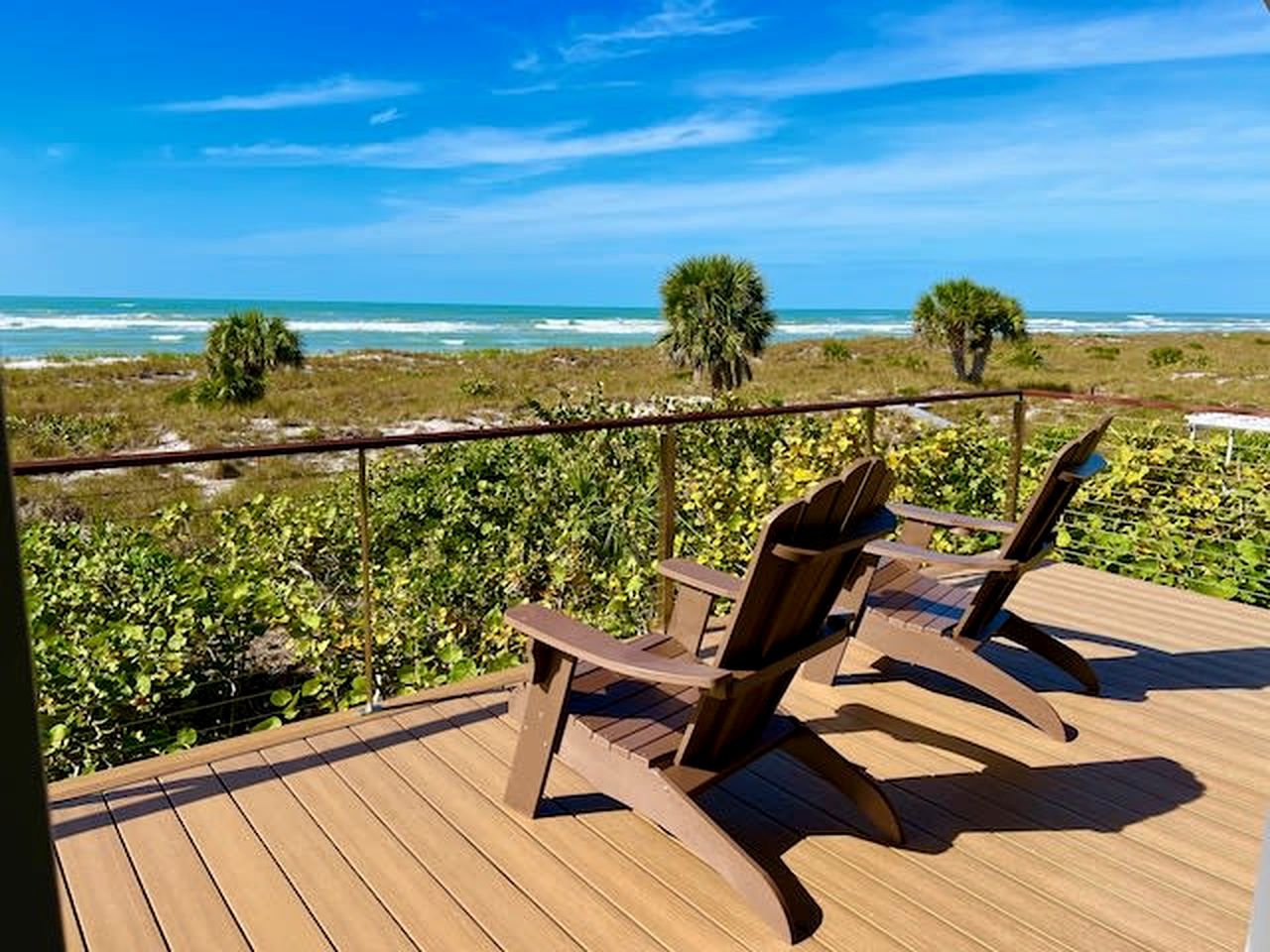 Charming Old Florida Cottage with Private Dock & Sunset Views near Little Gasparilla Island, FL