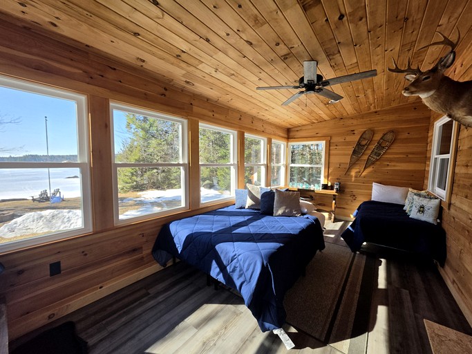 Cabins (United States of America, Greenville, Maine)