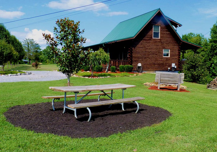 Cabins (Liberty, Kentucky, United States)