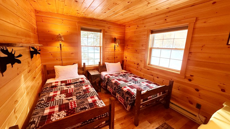 Cabins (United States of America, Greenville, Maine)