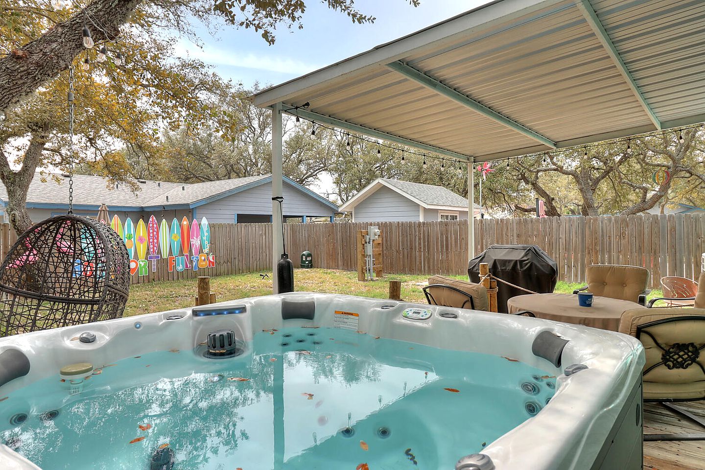 Picturesque Modern Cabin with Hot-Tub and Patio in Rockport, Texas