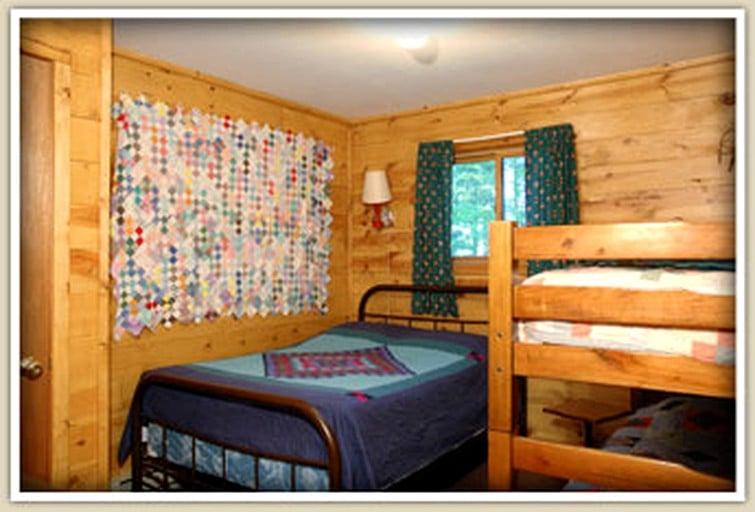 Cabins (Lac du Flambeau, Wisconsin, United States)