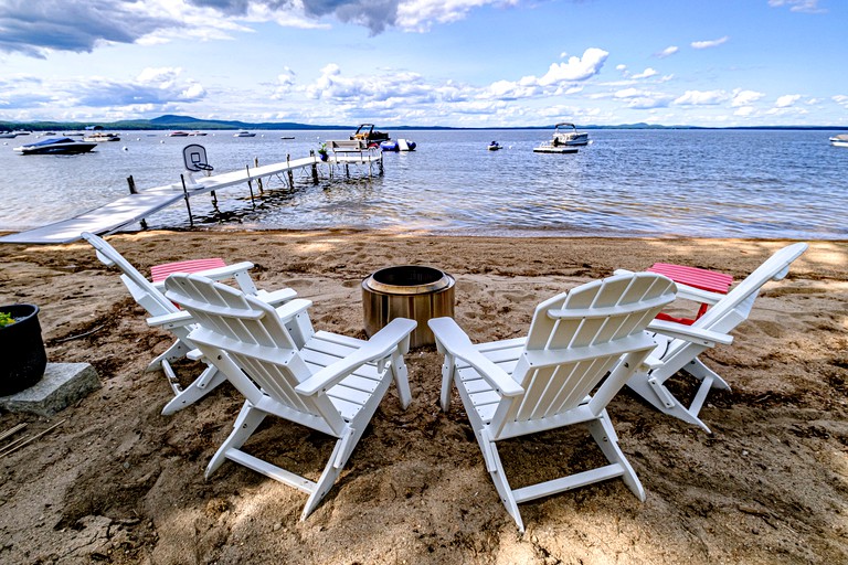 Sandy Shores A Family's Waterfront Vacation Spot, Cabins, Standish