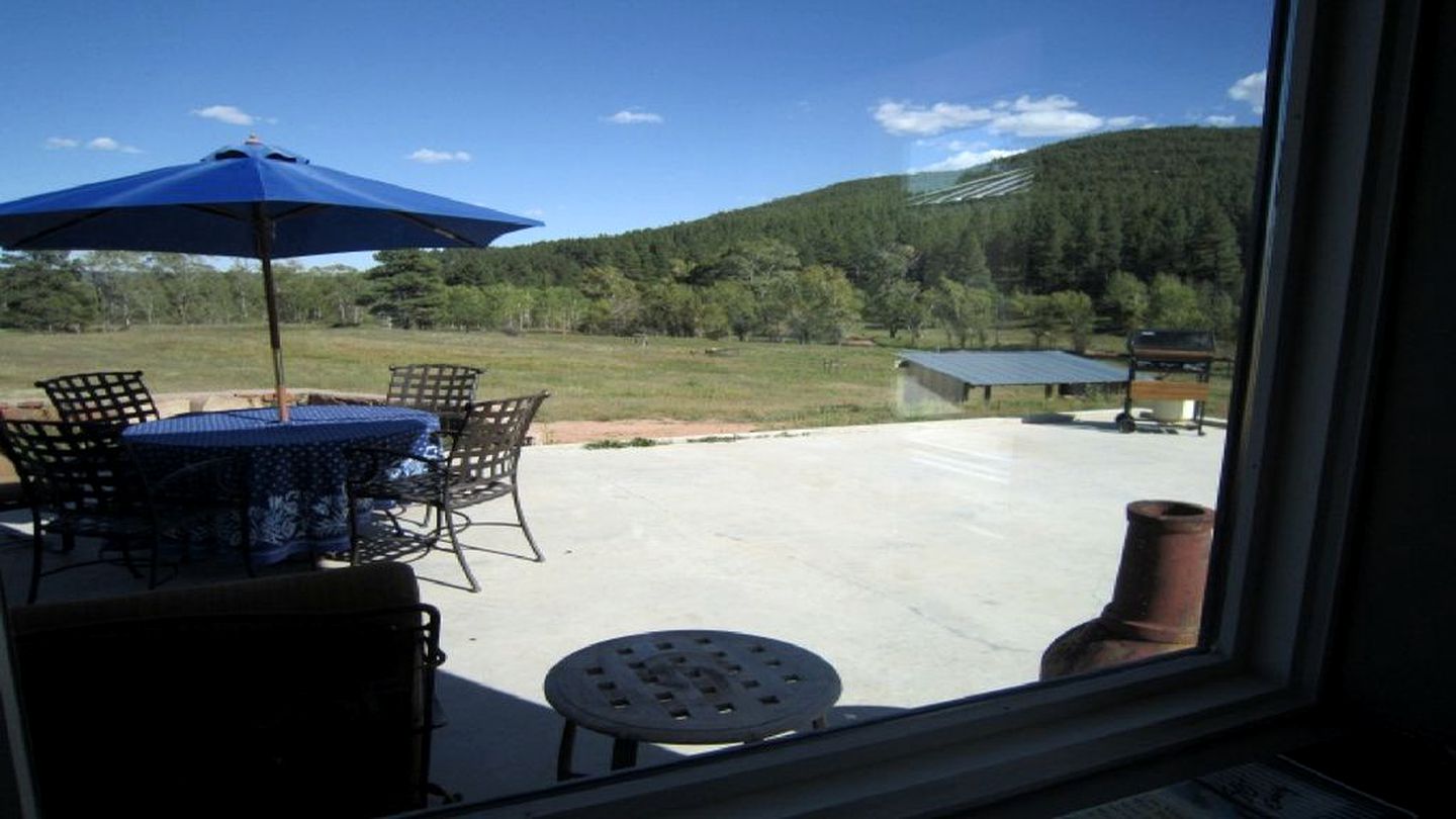 Beautiful Cottage Rental with Stunning Views near Santa Fe, New Mexico