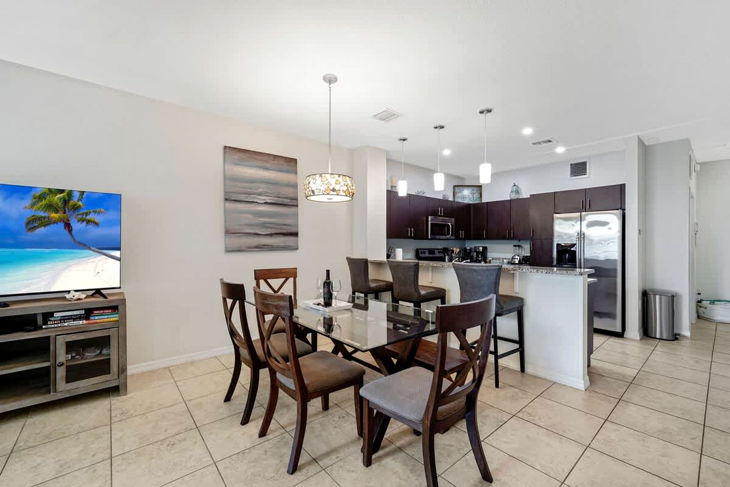 Modern Gated Townhouse with Heated Pool Access Near Beaches – Pompano Beach, Florida