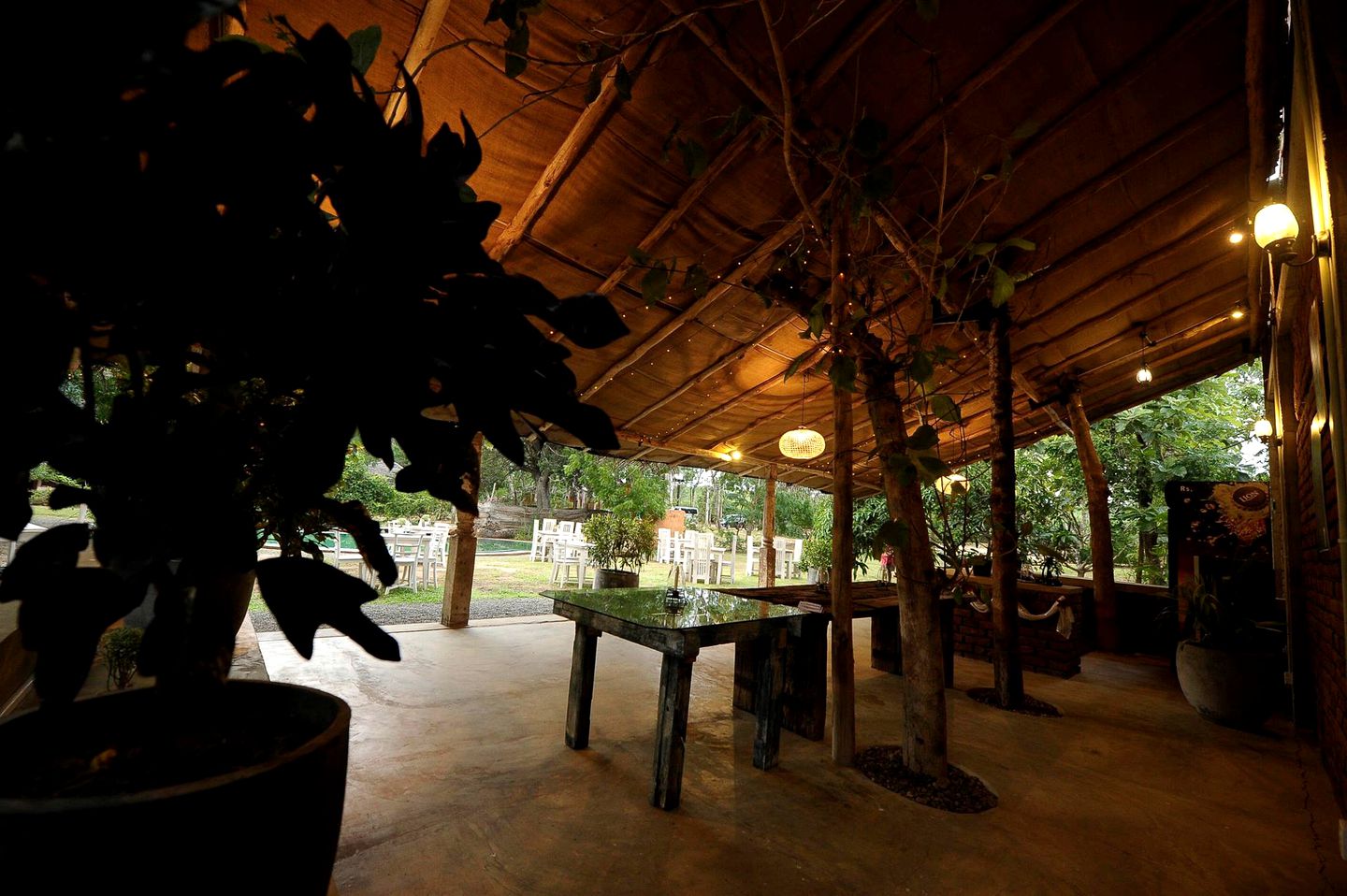 Rustic Tree House for Getaway near Lunugamvehera National Park in Sri Lanka