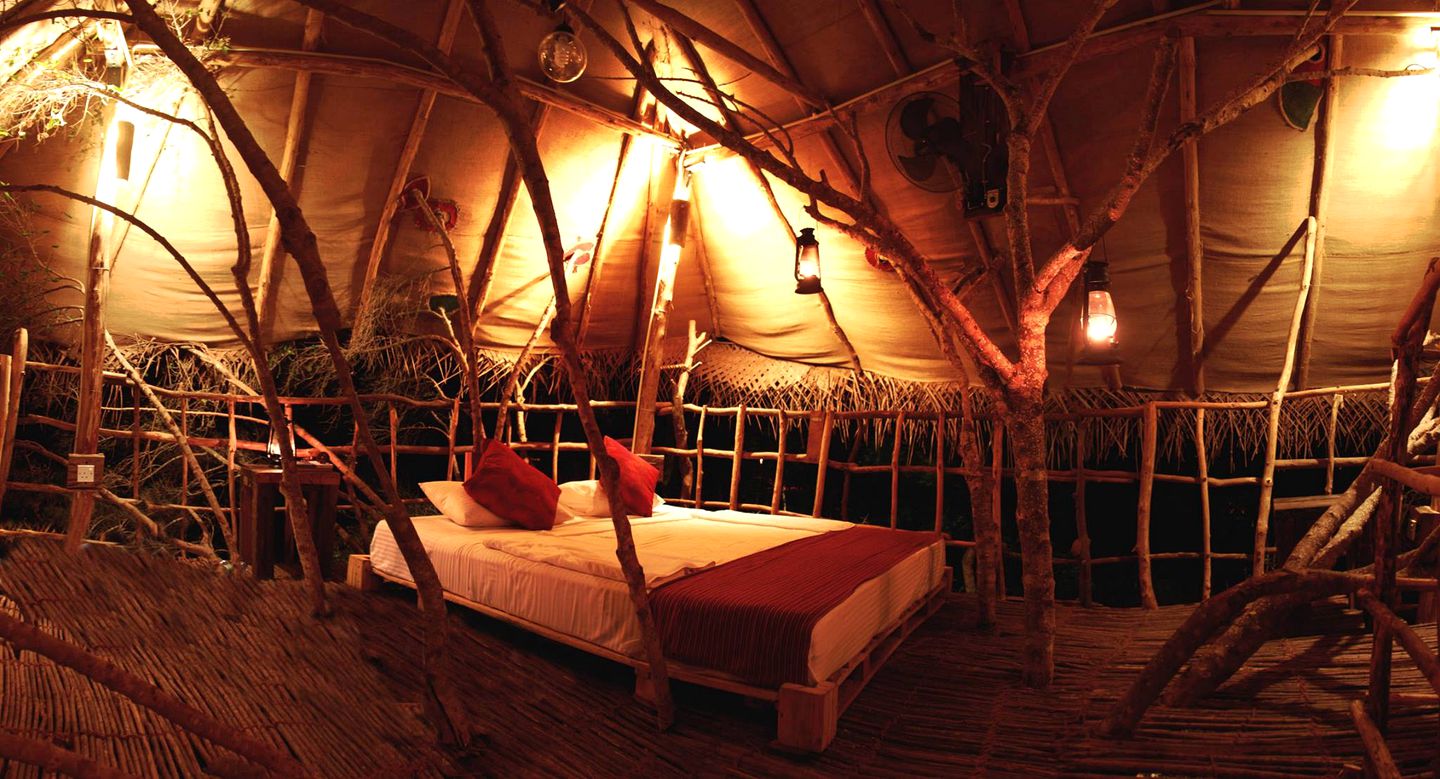 Family-Friendly Tree House with Swimming Pool Access in Southern Sri Lanka