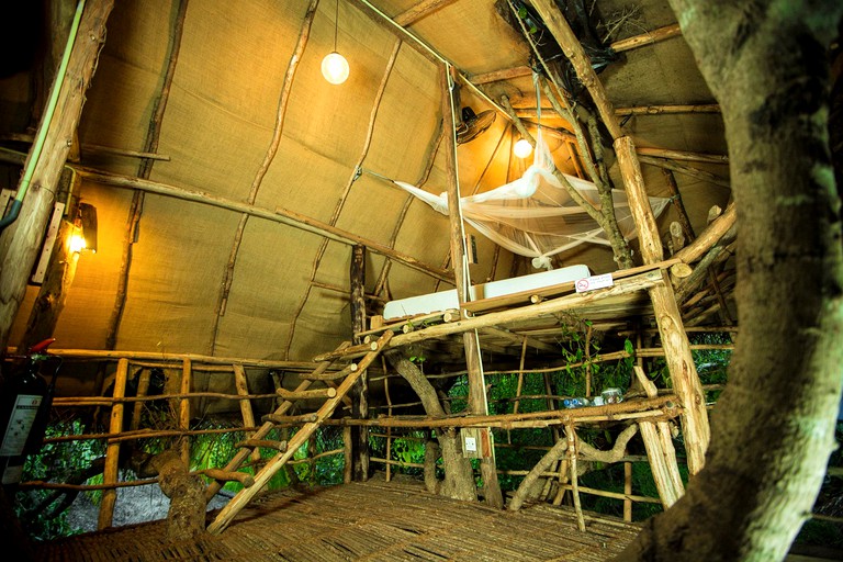 Tree Houses (Tissamaharama, Southern Province, Sri Lanka)