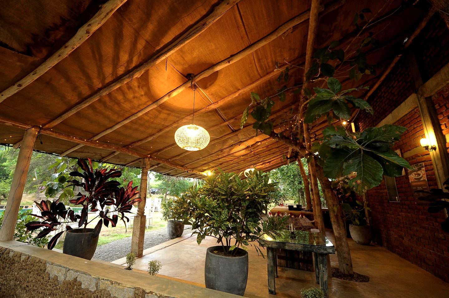 Family-Friendly Tree House with Swimming Pool Access in Southern Sri Lanka