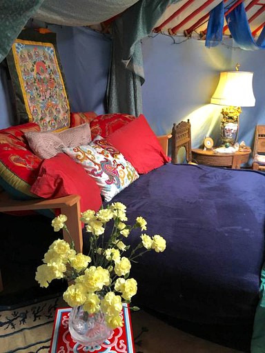 Yurts (Saratoga Springs, New York, United States)