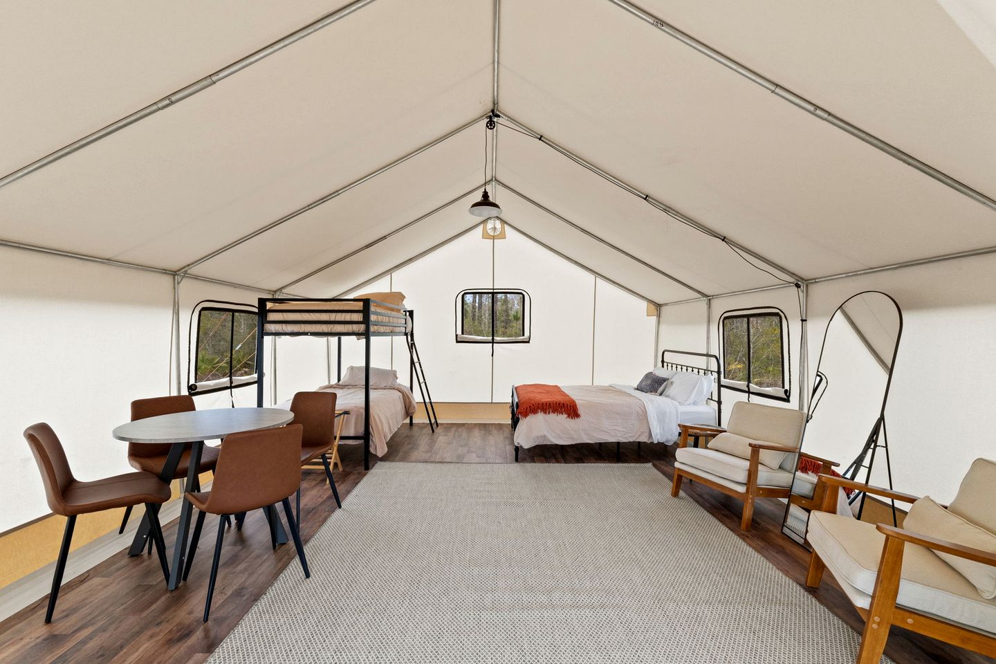 Outdoor Adventure Basecamp: World-Class Fishing, Hiking Trail & Pet-Friendly Fun in Wewahitchka, Florida