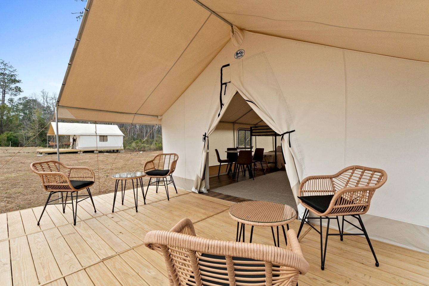 Outdoor Adventure Basecamp: World-Class Fishing, Hiking Trail & Pet-Friendly Fun in Wewahitchka, Florida