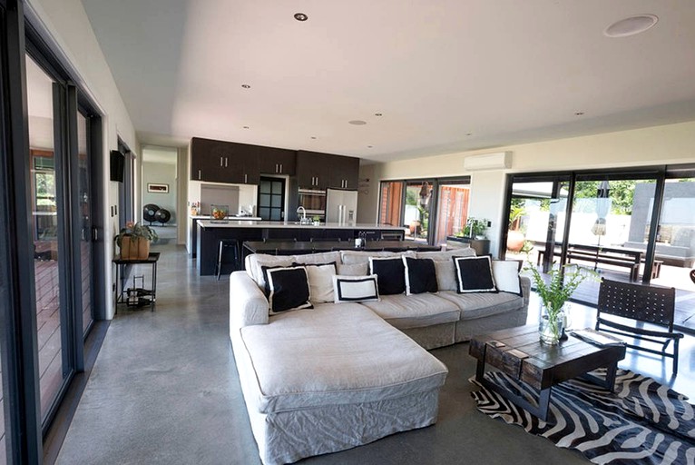 Cabins (Havelock North, North Island, New Zealand)