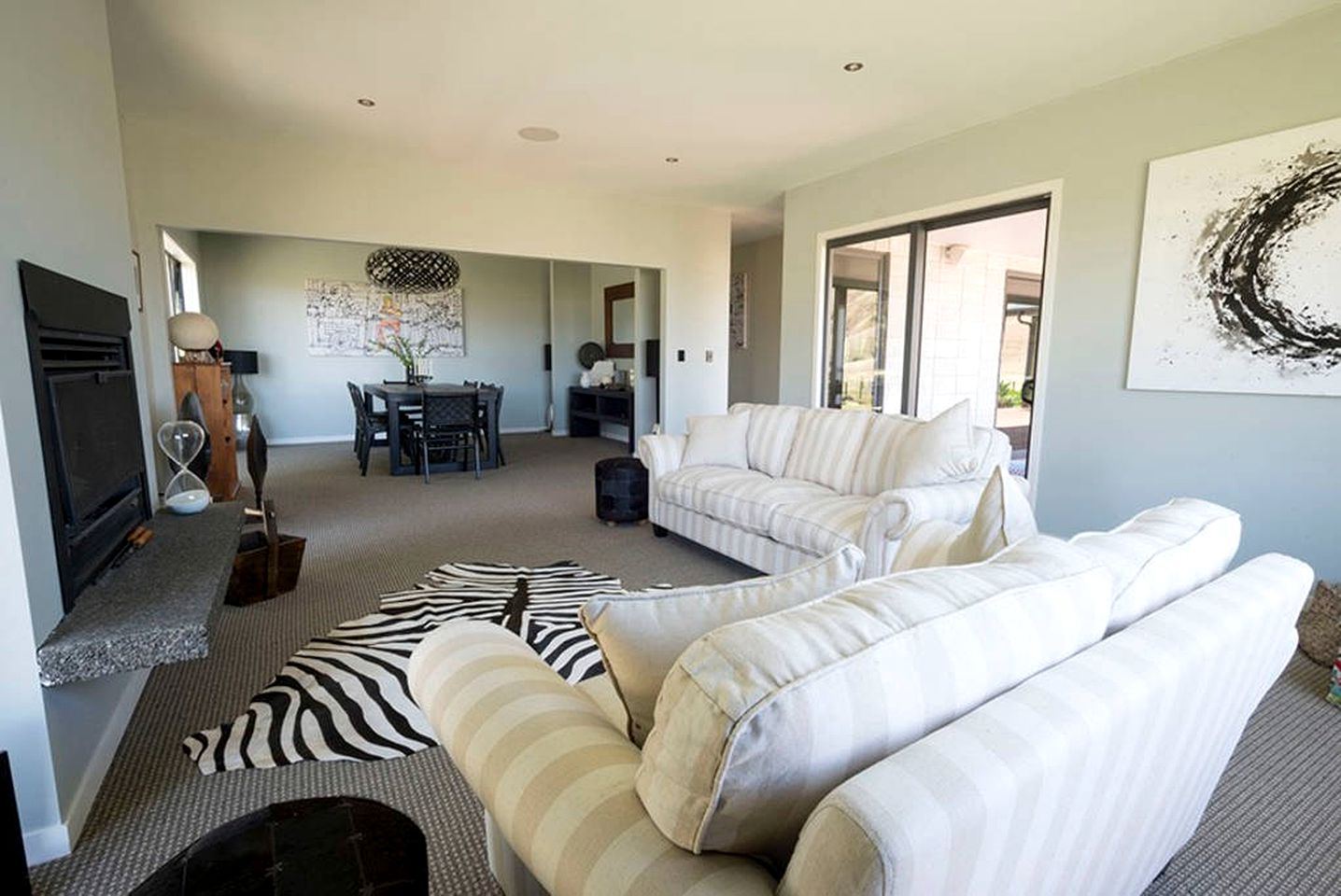 Secluded Country Cabin with a Shared Pool near Hastings, North Island