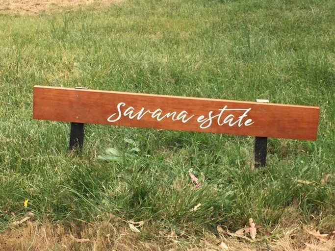 Cabins (Havelock North, North Island, New Zealand)