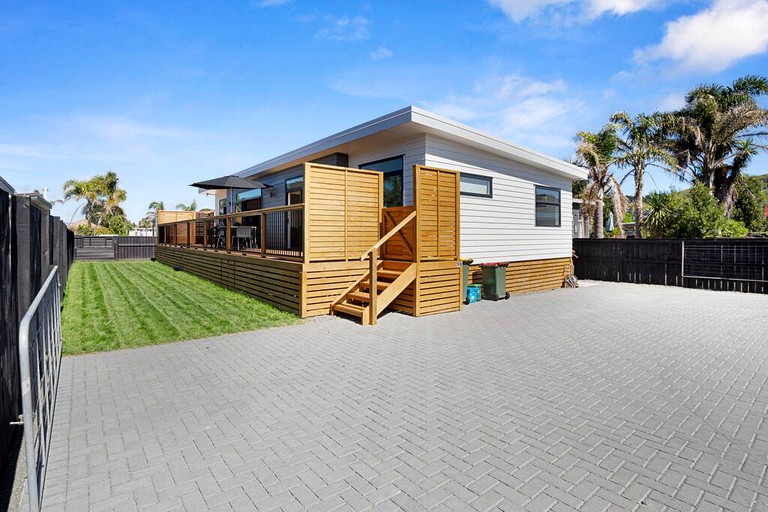 Vacation Rentals (New Zealand, Wahihi Beach, Bay of Plenty)