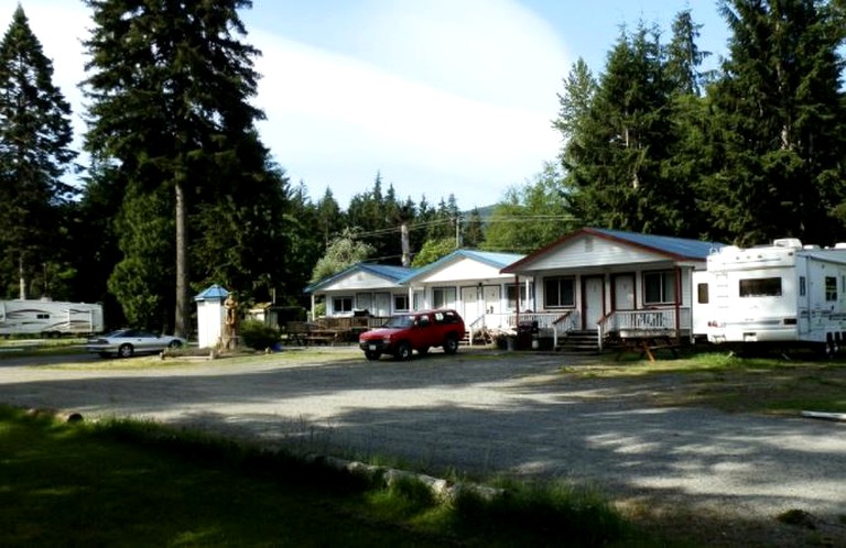 Sayward Valley Resort, Cottages, Sayward, Canada | Glamping Hub