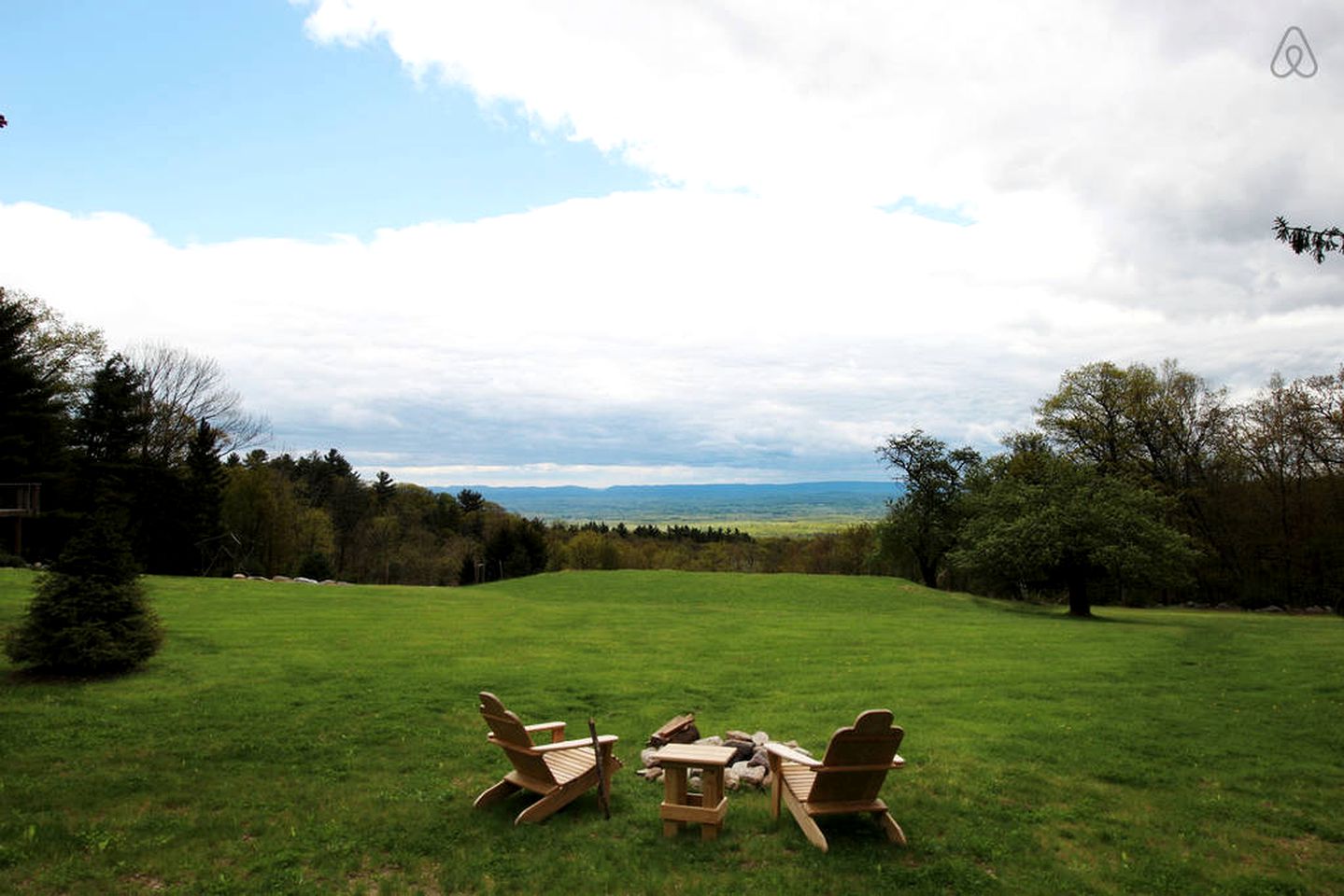 Luxurious Modern Chalet Rental on Top of the Shawangunk Mountains in New York