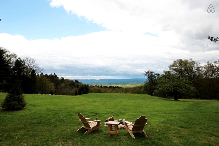 Cabins (Cragsmoor, New York, United States)