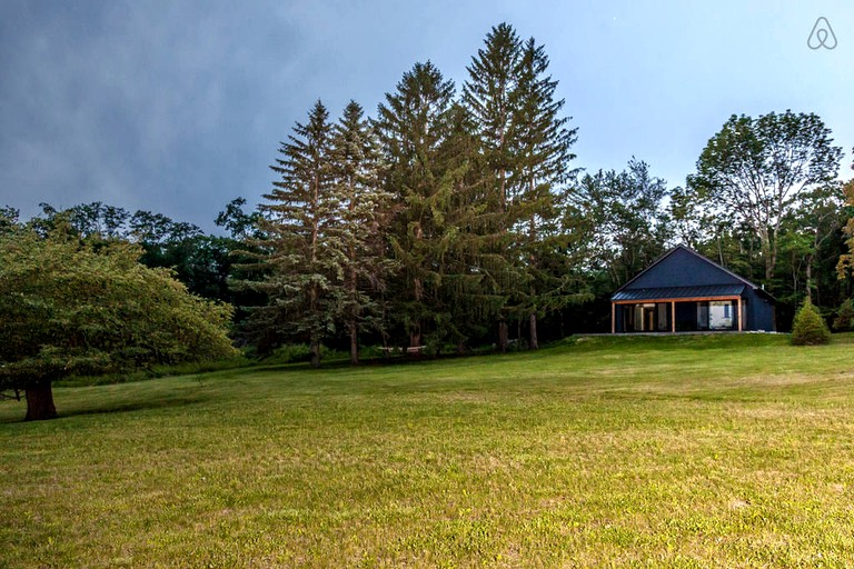 Cabins (Cragsmoor, New York, United States)