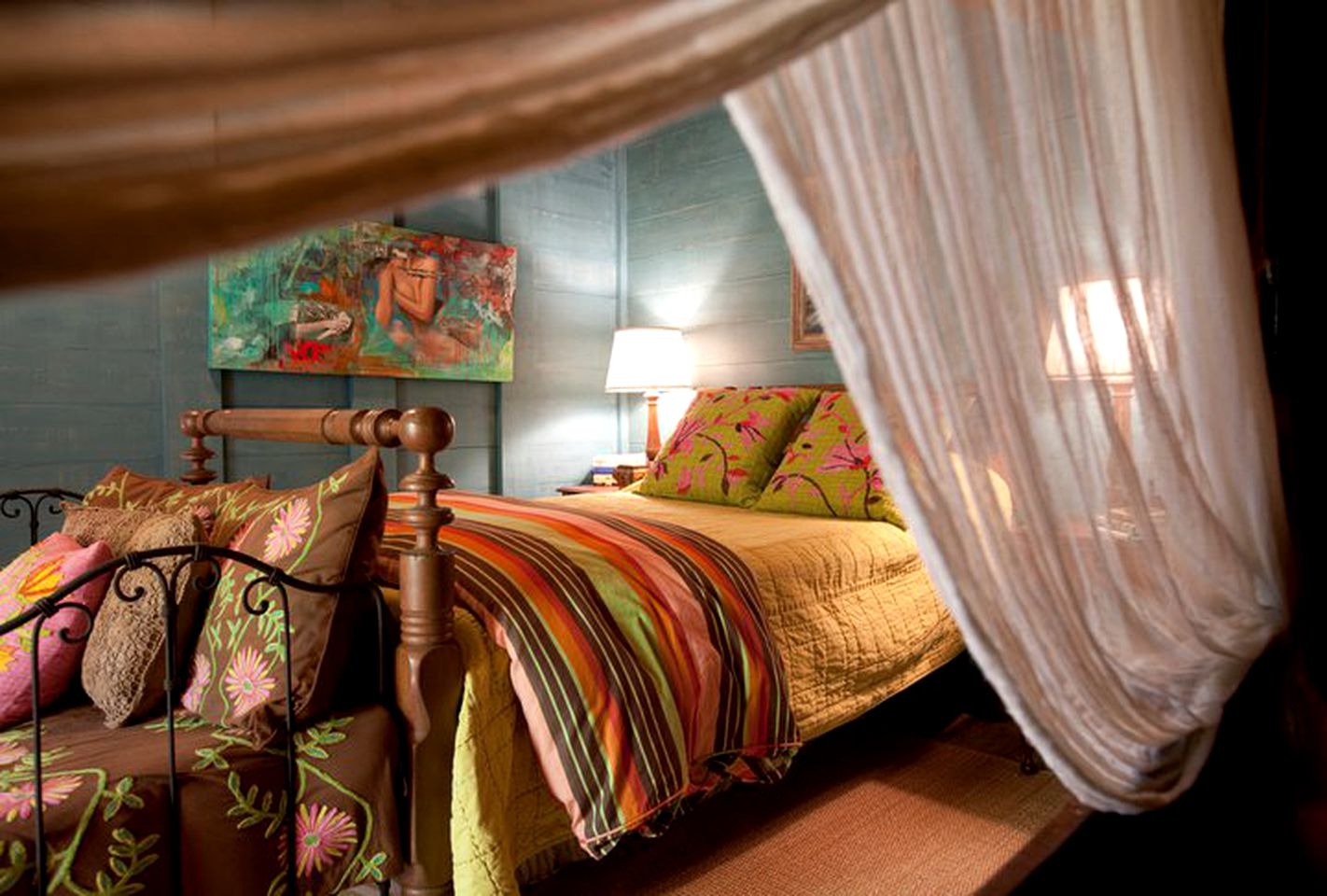 Scenic Bed and Breakfast Accommodation on Lake Martin near Lafayette, Louisiana