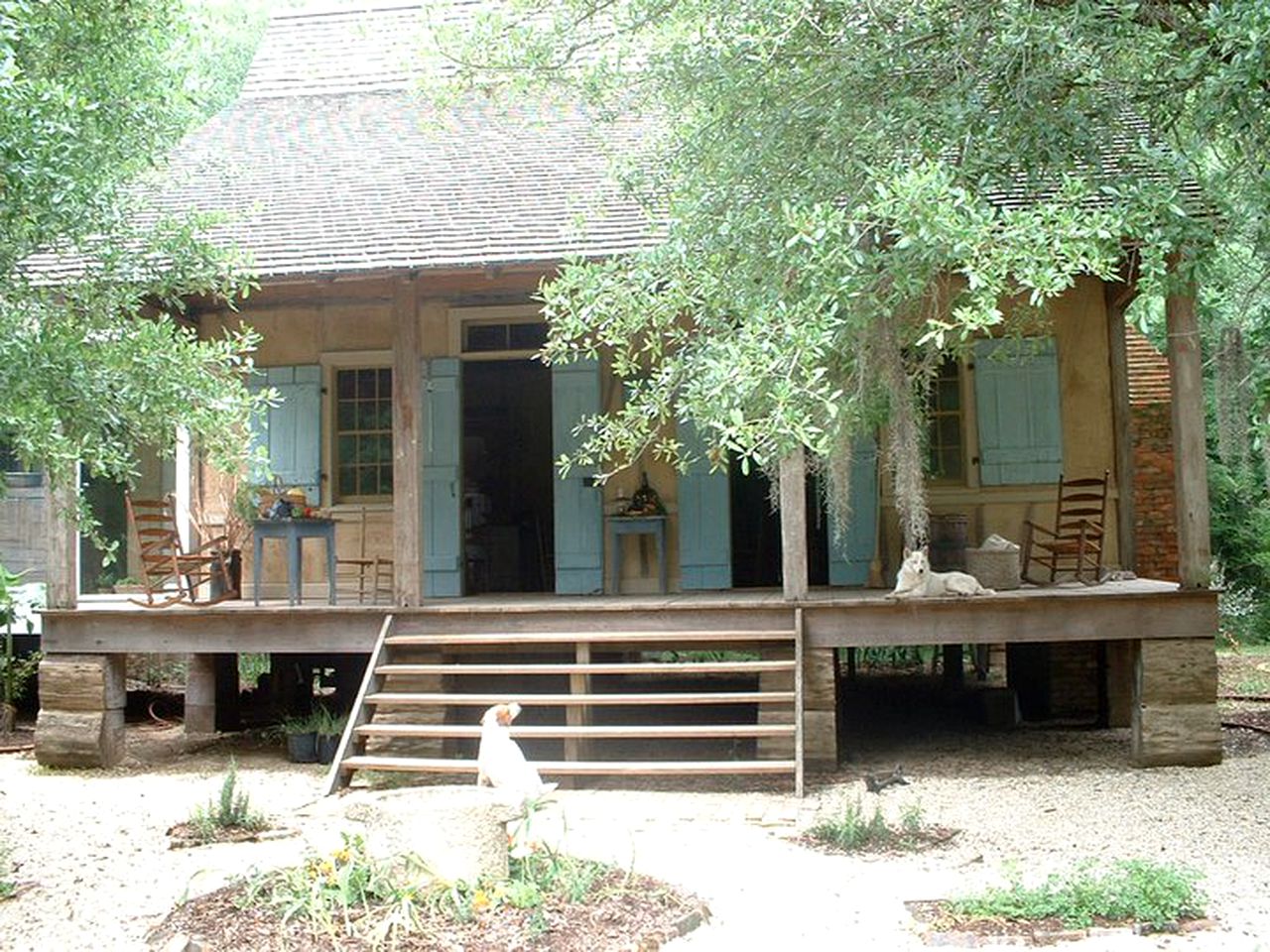 Cabins (Breaux Bridge, Louisiana, United States)