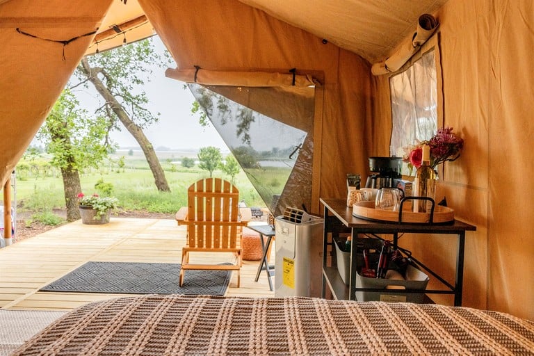Tented Cabins (United States of America, Minneapolis, Minnesota)