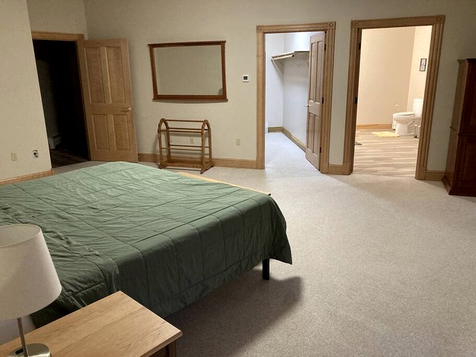 Cabins (United States of America, Topsham, Maine)