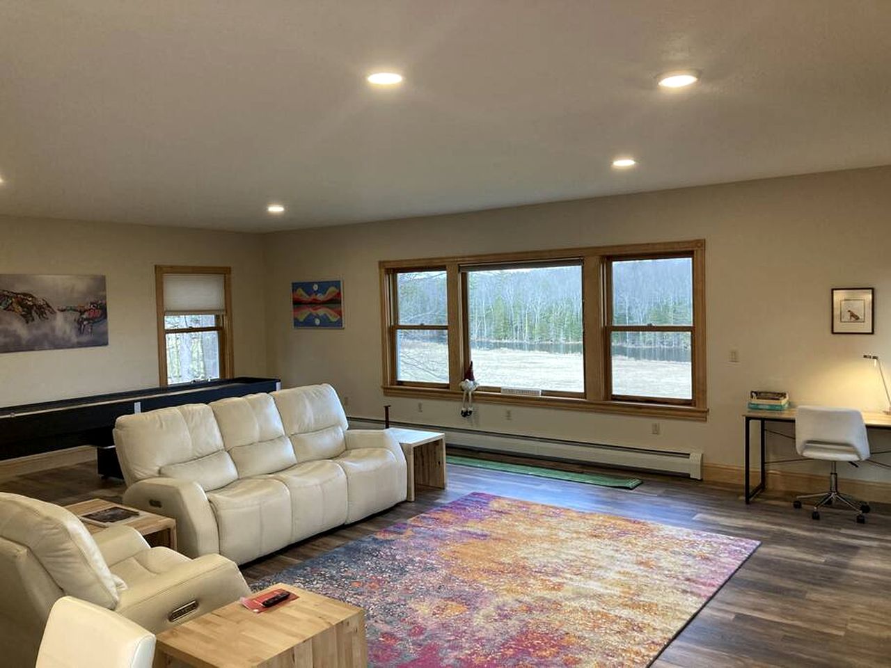 Newly Renovated Cabin with Outdoor Furniture in Maine