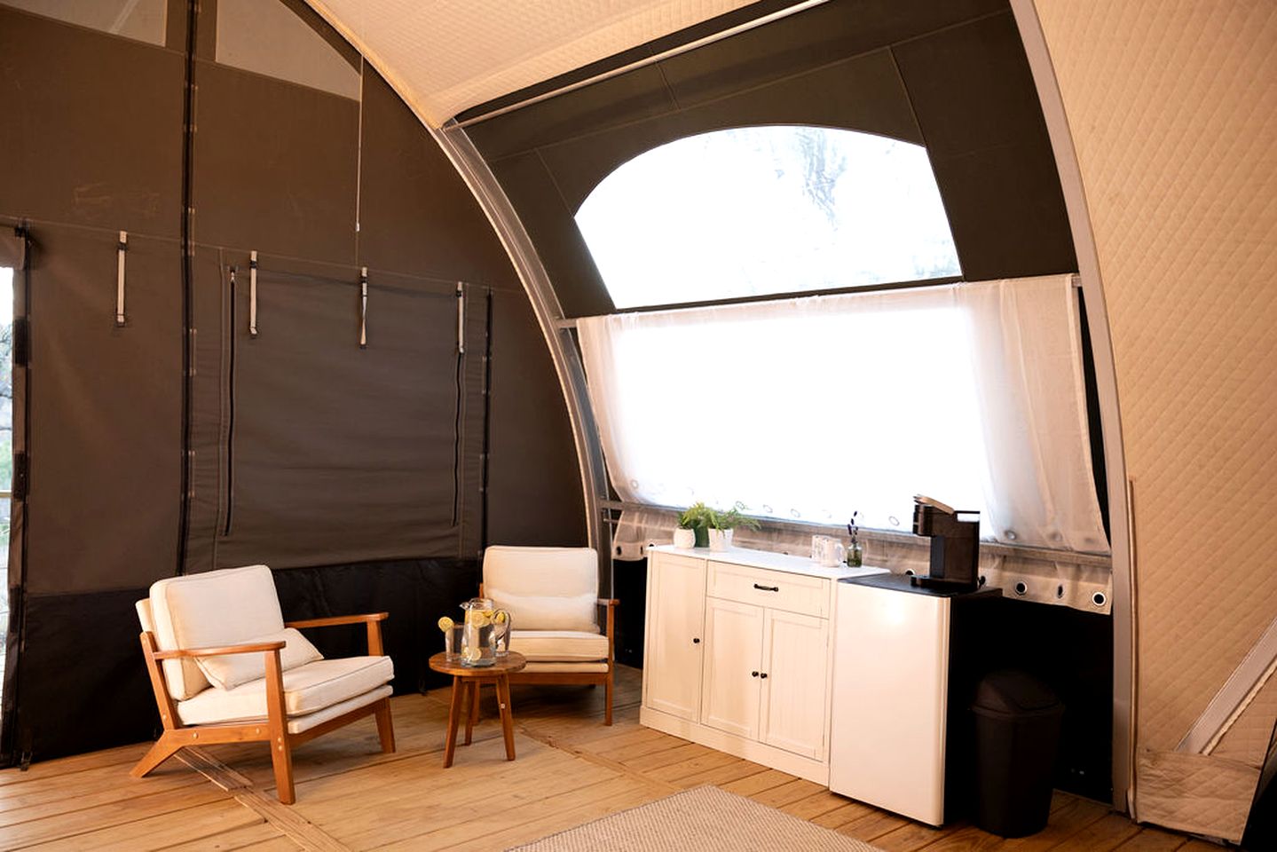 Scenic Glamping Tent with Orchard & Farm Animals near Mountainair in Torreon, New Mexico