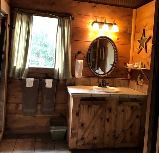 Log Cabins (Brenham, Texas, United States)